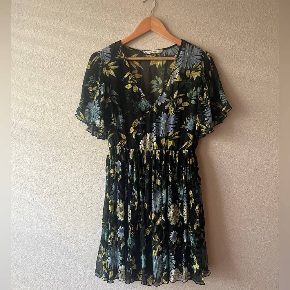 Zara Black Floral Mini Dress Size Small